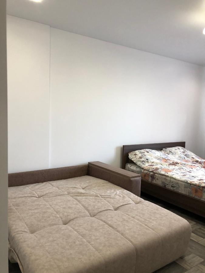 Lux Apart Torfyana Lviv Exterior foto